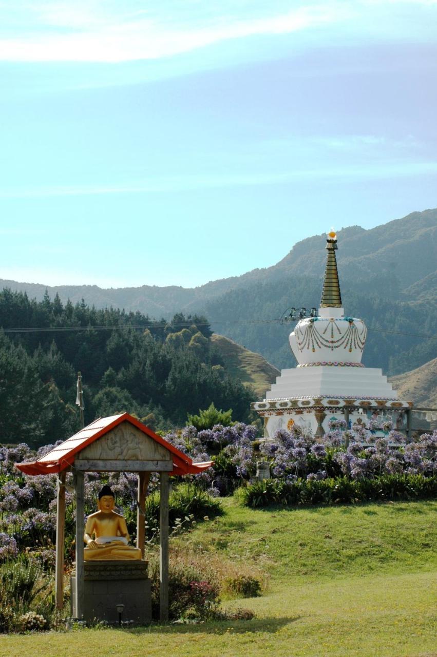 Mahamudra Buddhist Centre Hotel Colville Exterior photo