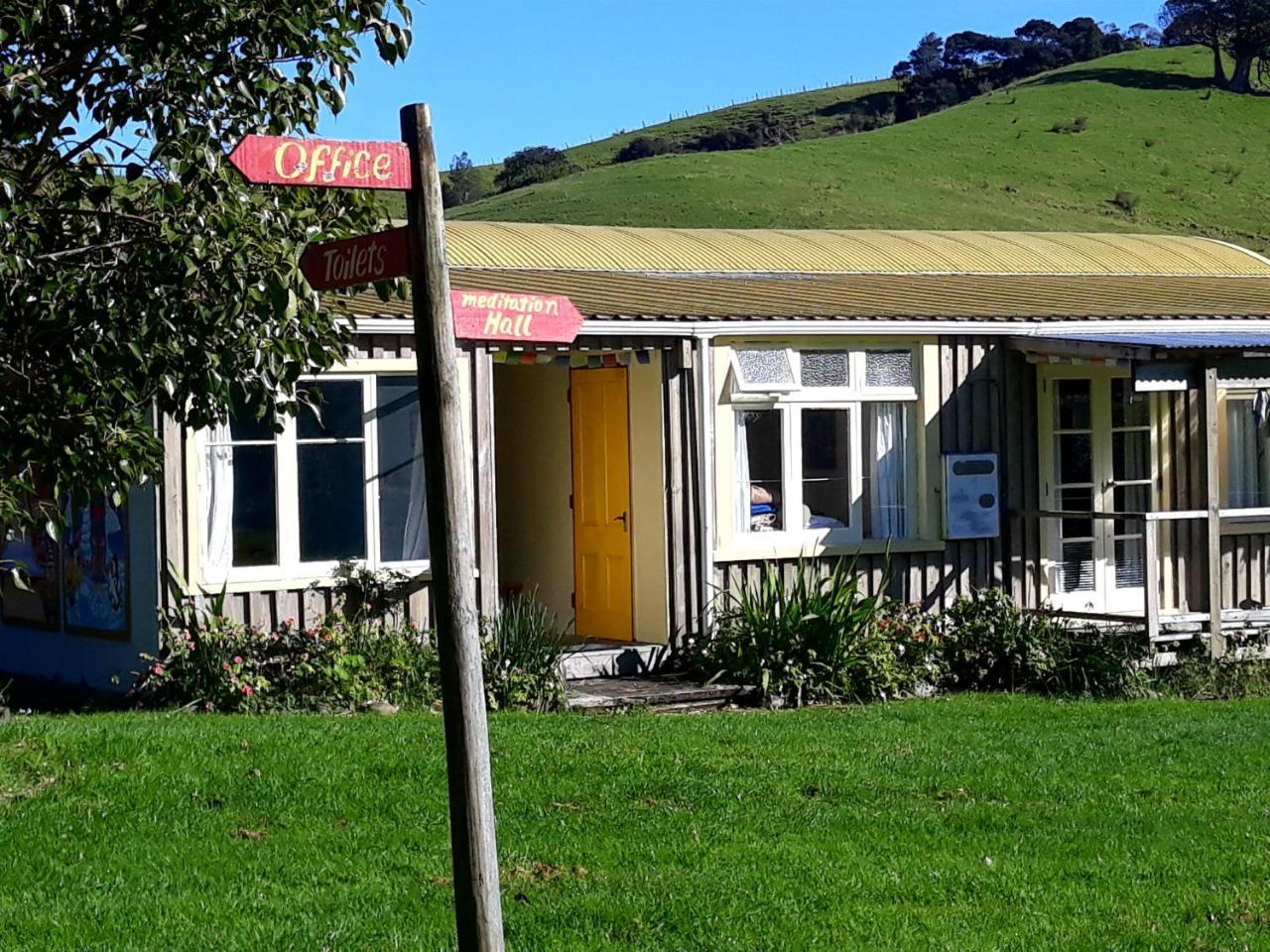 Mahamudra Buddhist Centre Hotel Colville Exterior photo